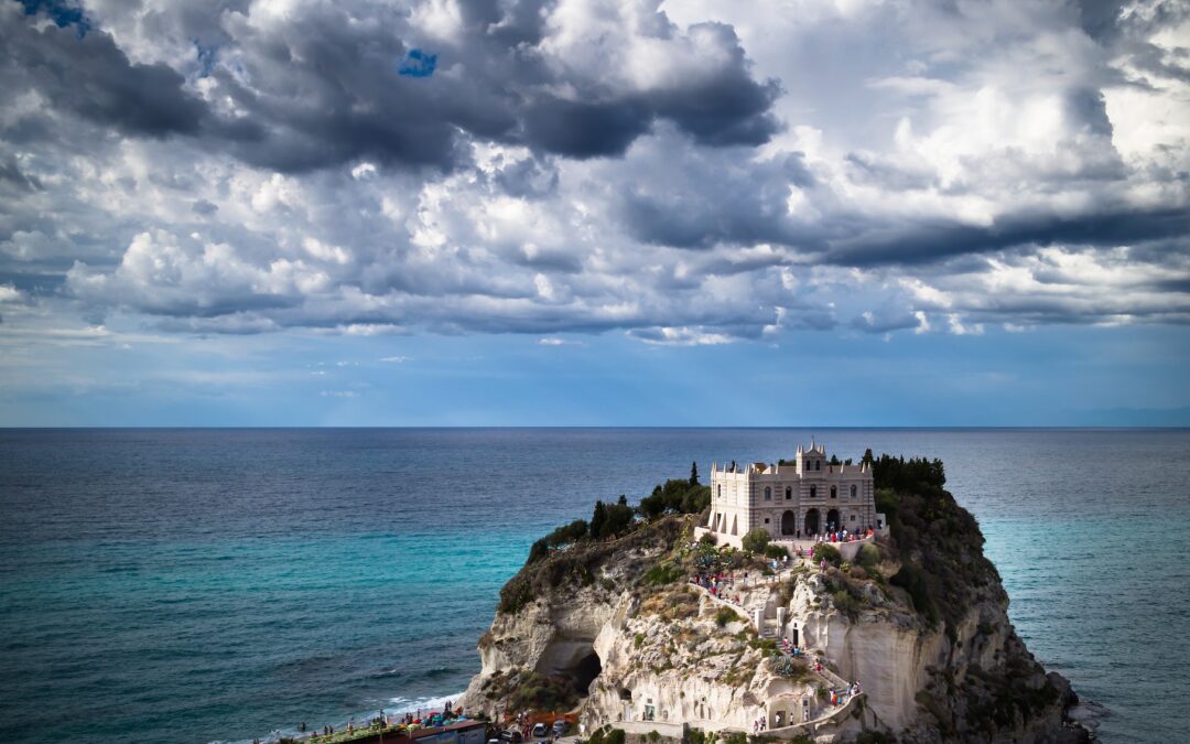 La Calabria presenta il XV Rapporto sul Turismo